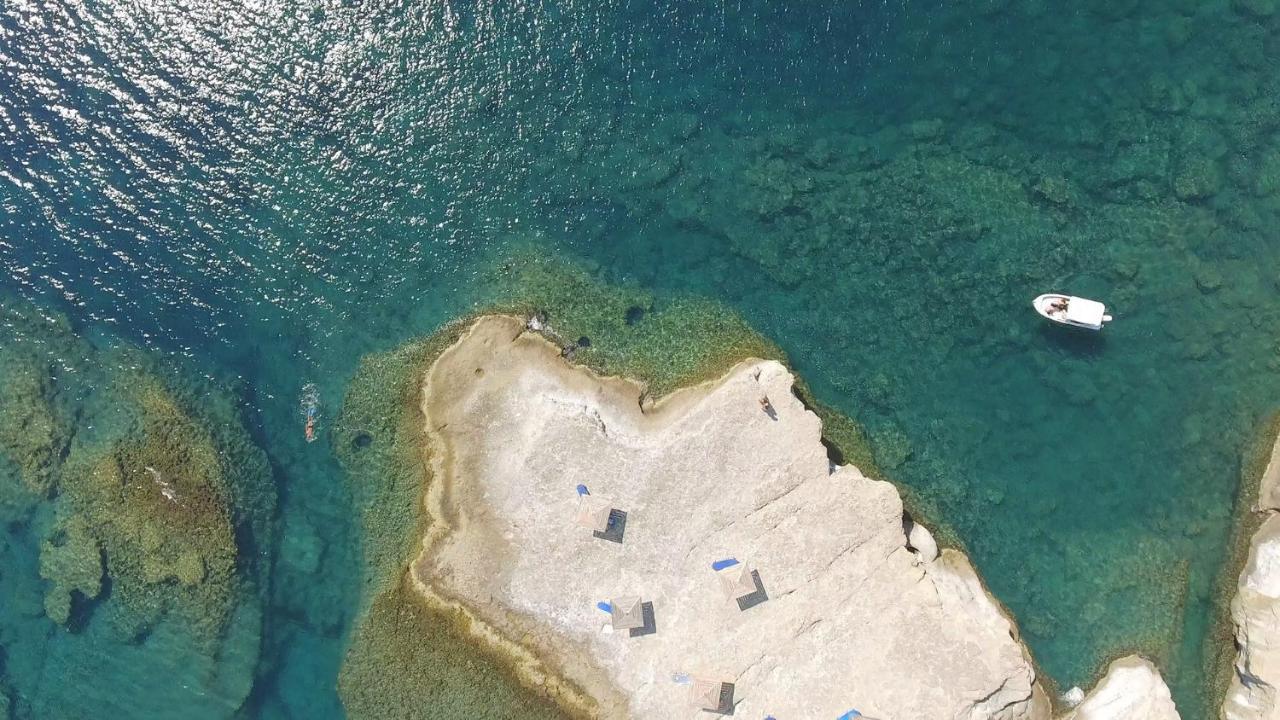 Villa Neptune Livathos  エクステリア 写真
